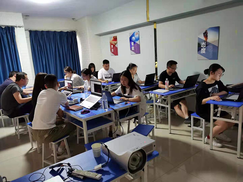 造價(jià)人員如何突破瓶頸、提升能力、實(shí)現(xiàn)崗位快速晉升呢?